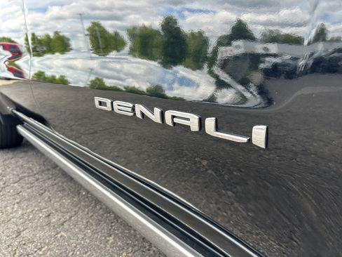 Used 2019 GMC Sierra 1500 Denali w/ Denali Ultimate Package AWD/4WD image 30