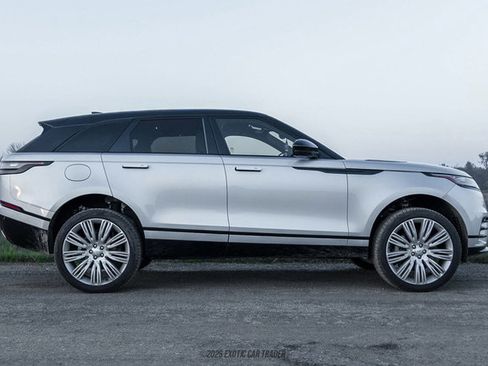 Used 2023 Land Rover Range Rover Velar R-Dynamic S image 9