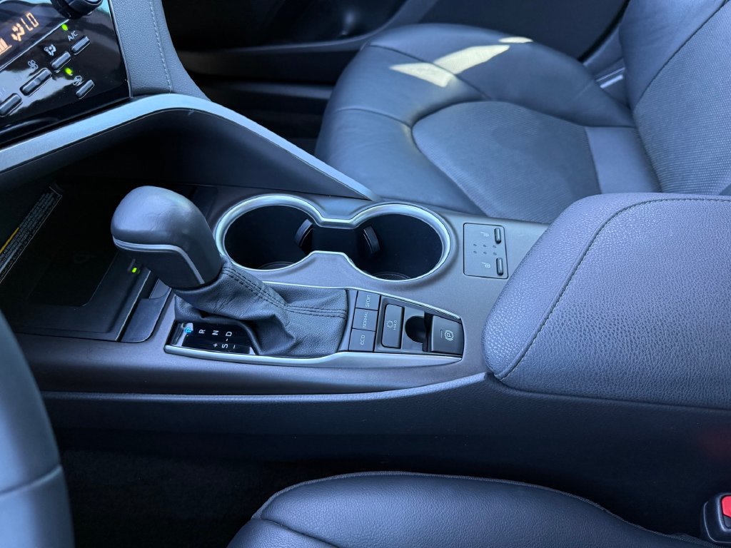 Certified 2021 Toyota Camry XLE FWD image 17