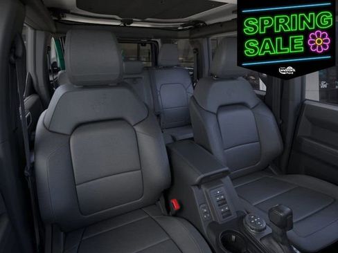 New 2025 Ford Bronco Badlands image 11