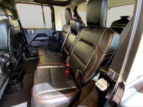 Used 2021 Jeep Wrangler Unlimited Rubicon w/ Steel Bumper Group AWD/4WD image 21