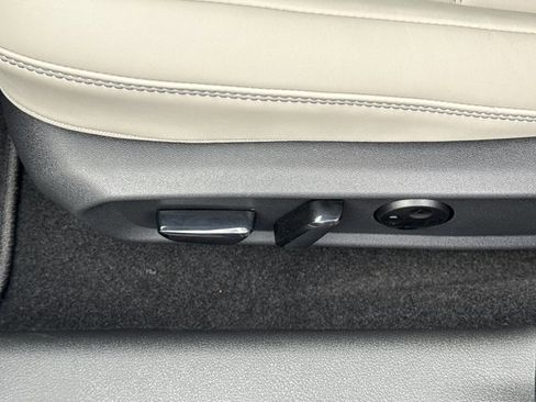 New 2026 Nissan Sentra SL w/ Floor Mat Package FWD image 14