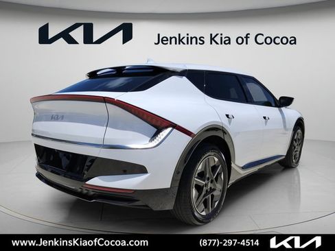 New 2026 Kia EV6 Wind AWD/4WD image 4