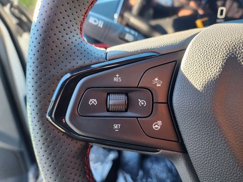 New 2026 Chevrolet Trax RS w/ Sunroof Package image 30