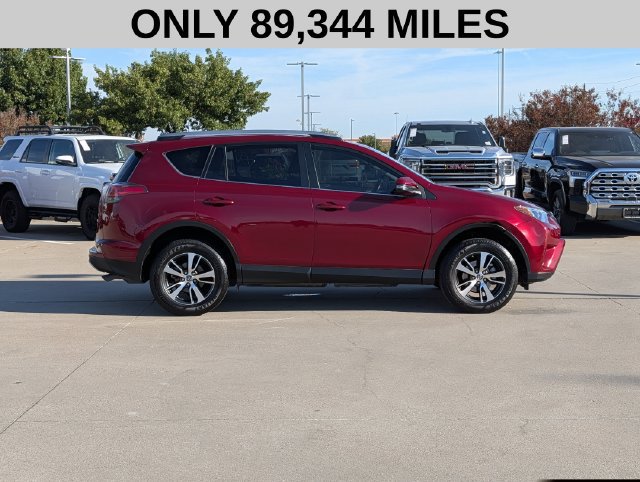 Used 2018 Toyota RAV4 XLE FWD image 4