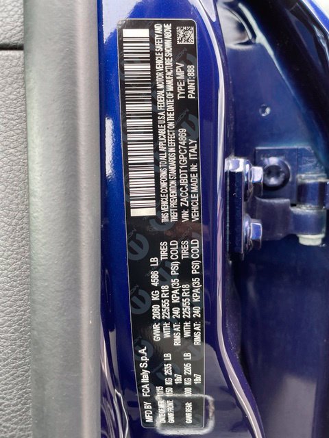 Used 2016 Jeep Renegade Limited AWD/4WD image 36