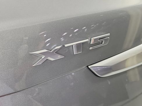 Used 2024 Cadillac XT5 Luxury FWD image 5