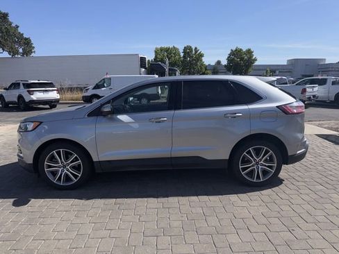 Used 2023 Ford Edge Titanium w/ Class II Trailer Tow Package AWD/4WD image 5