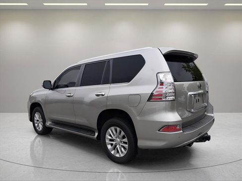 Used 2021 Lexus GX 460 Premium w/ Premium Package AWD/4WD image 3