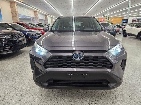 Used 2023 Toyota RAV4 XLE AWD/4WD image 2