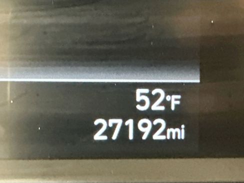 Used 2024 Hyundai Venue SEL image 19