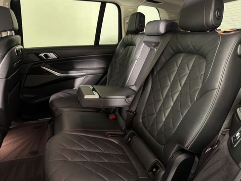 Certified 2025 BMW X7 xDrive40i AWD/4WD image 33