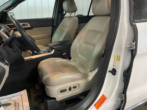 Used 2013 Ford Explorer Limited AWD/4WD image 17