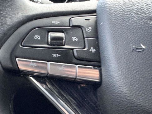 Used 2023 Cadillac XT6 Premium Luxury image 12