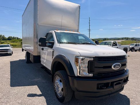 Used 2019 Ford F550 4x4 Regular Cab Super Duty image 4