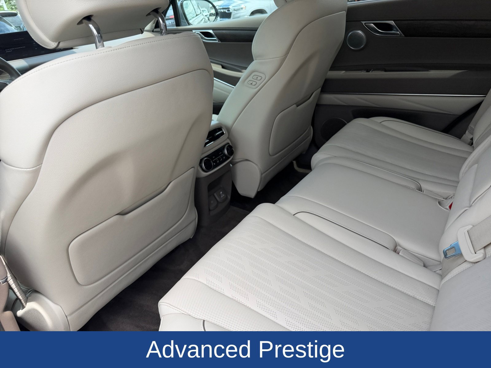 Used 2022 Genesis GV80 2.5T w/ Prestige Package 04 AWD/4WD image 16