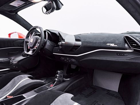 Used 2020 Ferrari 488 Pista Coupe RWD image 67