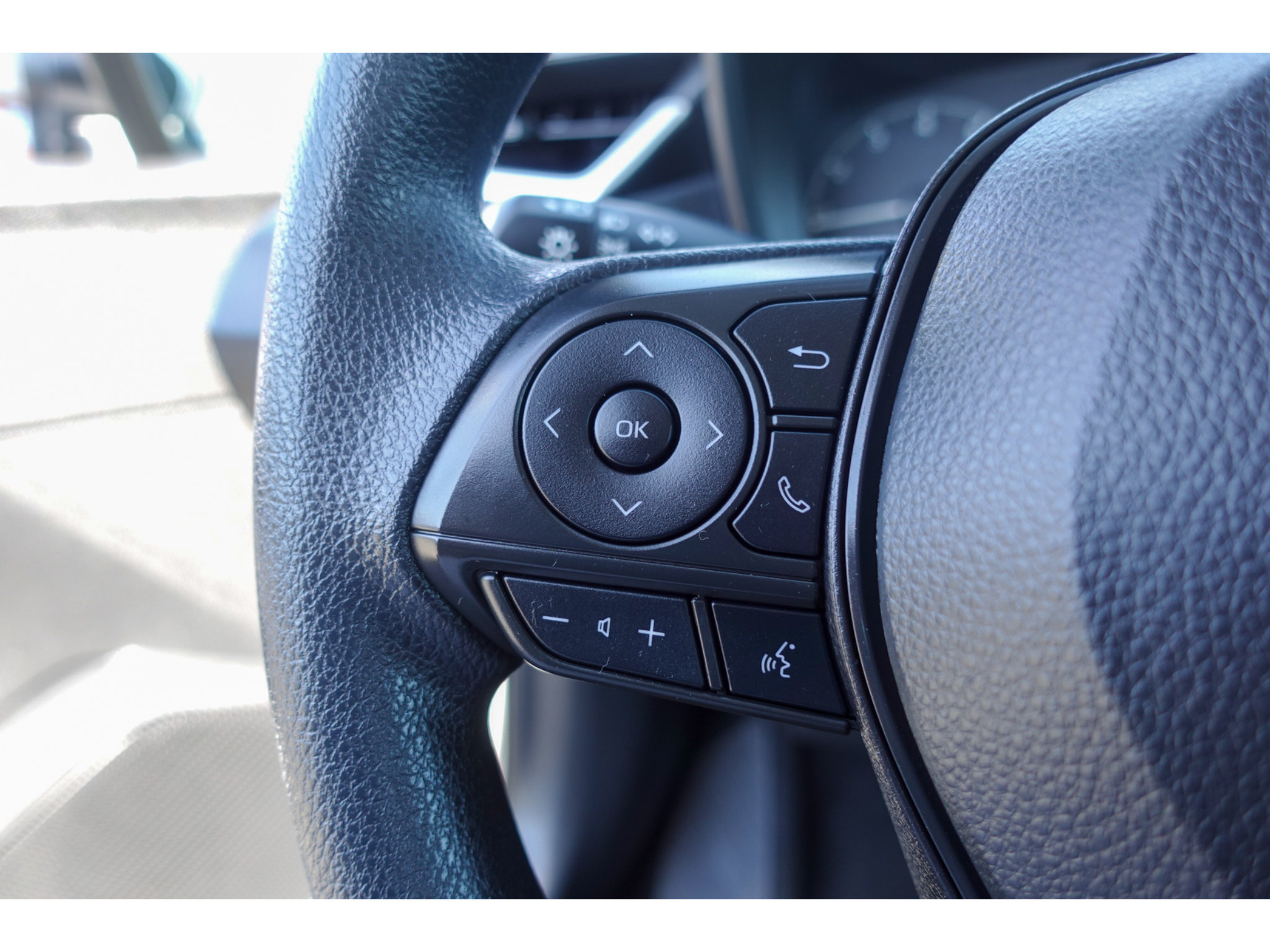 Certified 2024 Toyota Corolla LE FWD image 14