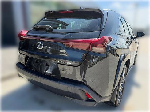 Used 2024 Lexus UX 250h FWD w/ Premium Package image 7