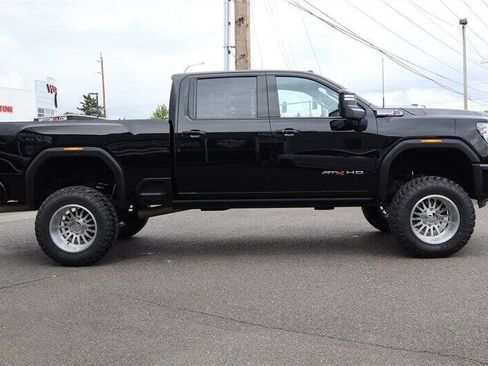 Used 2025 GMC Sierra 3500 AT4 w/ AT4 Premium Plus Package AWD/4WD image 7