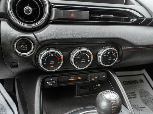 Used 2017 MAZDA MX-5 Miata RF Grand Touring image 15