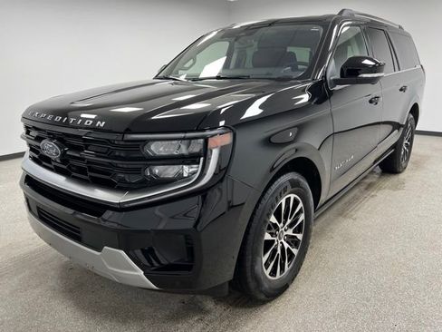 Used 2025 Ford Expedition Max Platinum image 4