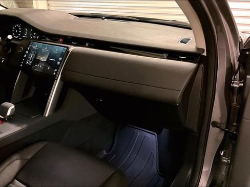 Certified 2025 Land Rover Discovery Sport S image 25