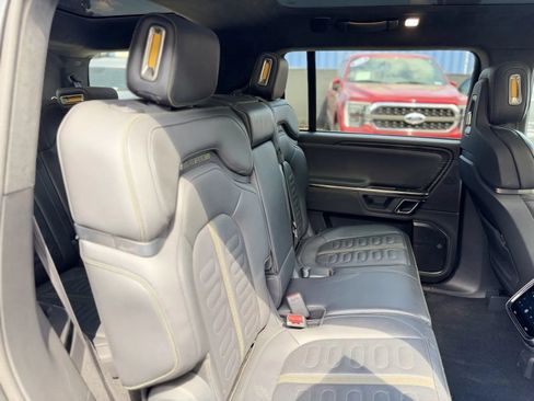 Used 2023 Rivian R1S Adventure AWD/4WD image 19