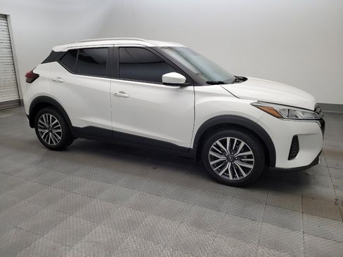 Used 2024 Nissan Kicks SV FWD image 11