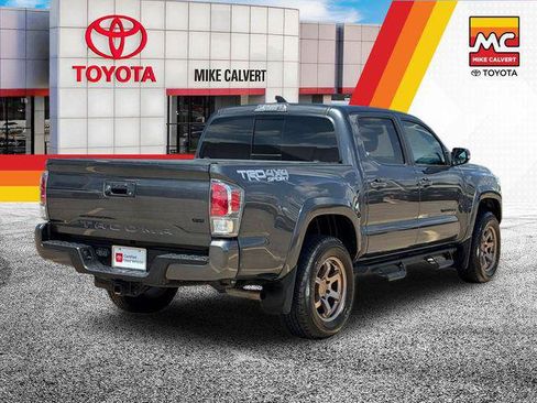 Certified 2023 Toyota Tacoma TRD Sport AWD/4WD image 5