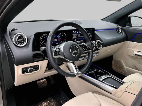 Certified 2025 Mercedes-Benz GLA 250 4MATIC image 17