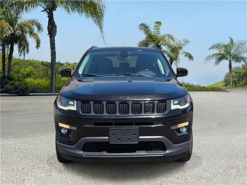 Used 2020 Jeep Compass Latitude AWD/4WD image 3