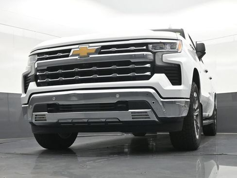 Used 2023 Chevrolet Silverado 1500 LTZ w/ Z71 Off-Road Package AWD/4WD image 31
