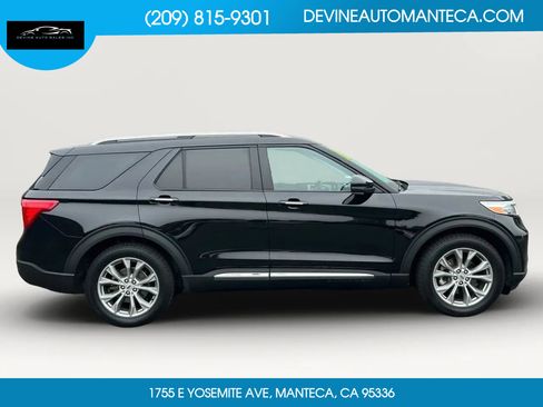 Used 2023 Ford Explorer Limited w/ Equipment Group 301A image 9