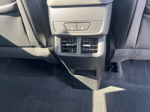 Used 2026 Chevrolet Equinox RS w/ Convenience Package III image 15