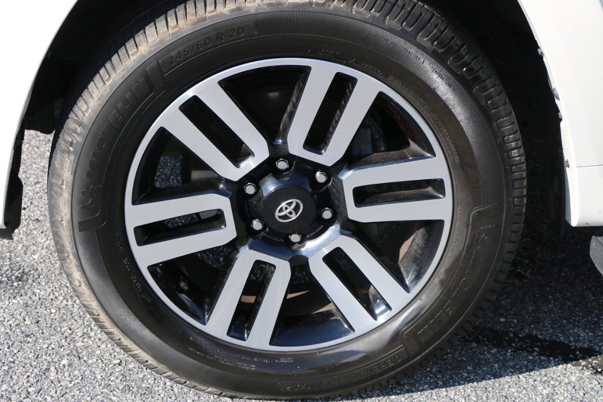 Used 2023 Toyota 4Runner Limited AWD/4WD image 14