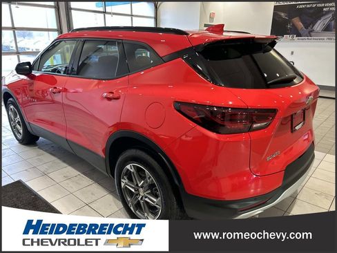 Certified 2024 Chevrolet Blazer LT w/ Convenience Package image 5