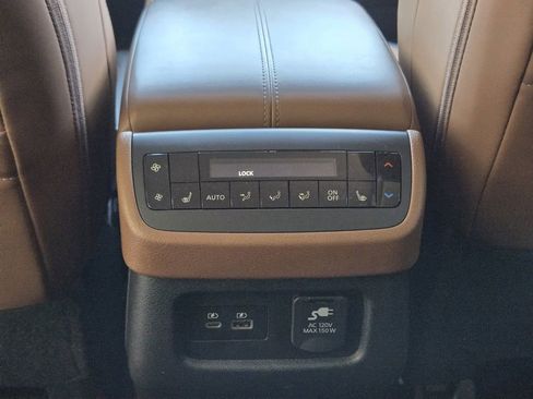 Used 2023 Nissan Pathfinder Platinum w/ Cargo Package image 38