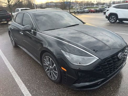 Used 2023 Hyundai Sonata Limited w/ Preferred Accessory Package image 7