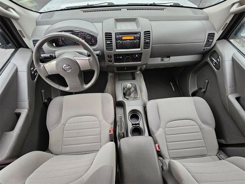 Used 2012 Nissan Frontier S w/ S Preferred Pkg image 13