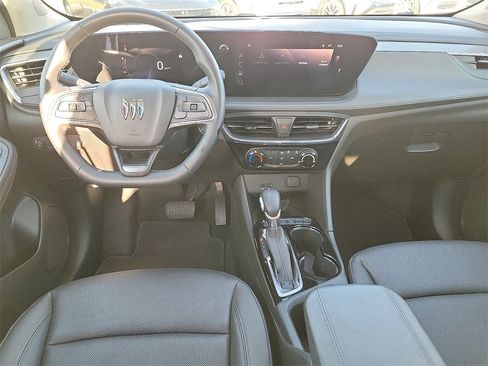 Used 2024 Buick Encore GX Sport Touring image 10