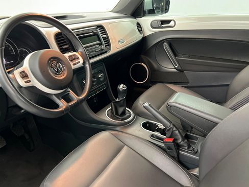 Used 2014 Volkswagen Beetle 1.8T image 15