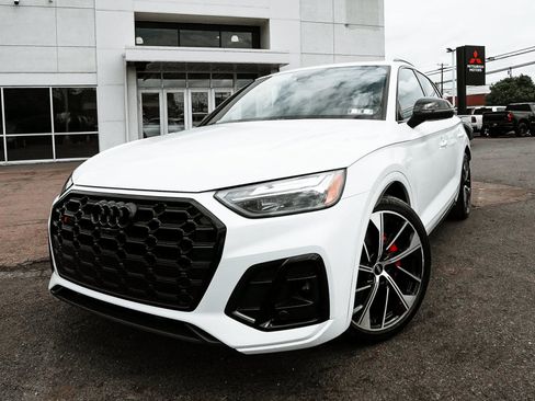 Used 2023 Audi SQ5 Premium Plus w/ Premium Plus Package AWD/4WD image 48