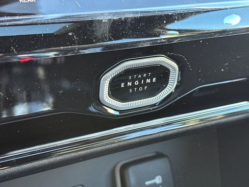 New 2026 Jeep Grand Cherokee Limited image 23