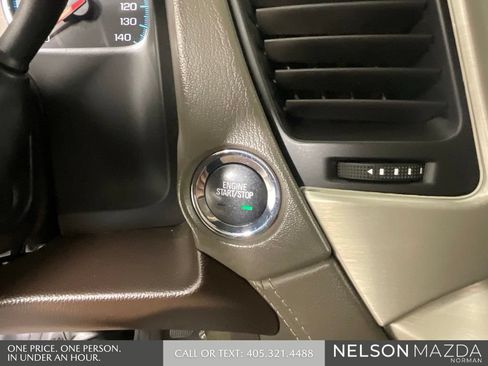 Used 2018 GMC Yukon Denali w/ Denali Ultimate Package AWD/4WD image 37