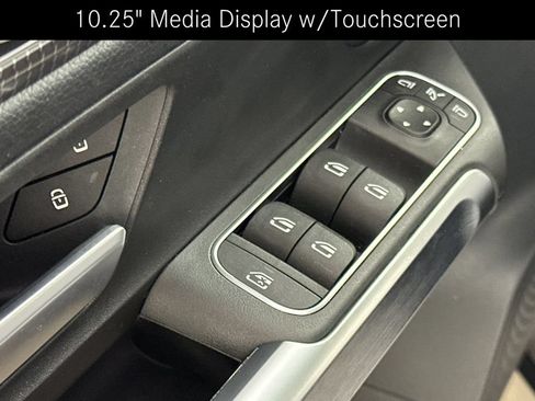 Certified 2022 Mercedes-Benz GLB 250 4MATIC image 16