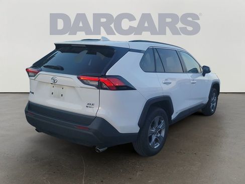 Used 2025 Toyota RAV4 XLE AWD/4WD image 6
