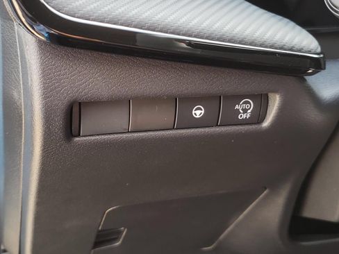New 2026 Nissan Kicks SR FWD image 19