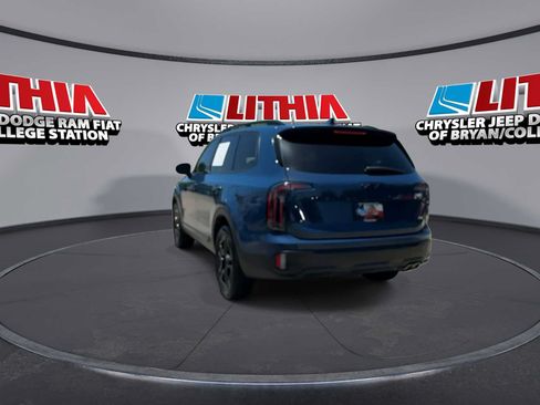 Used 2025 Kia Telluride EX X-Line AWD/4WD image 8