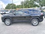Used 2021 Jeep Cherokee Latitude w/ Mopar Interior Package image 4